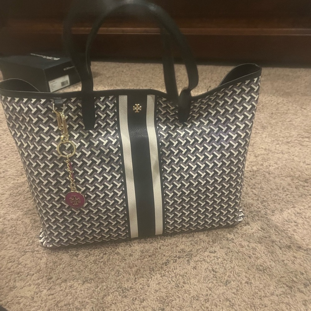 Tory Burch Black and Cream Patterned Tote
